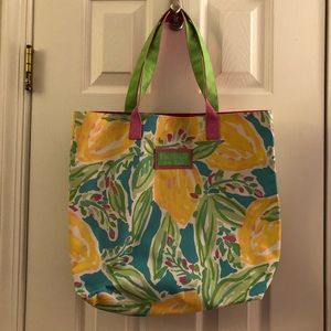 Lilly x Estée Lauder bag